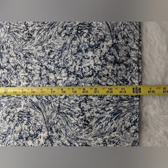 NWT MM LAFLEUR Townsend Top in Indigo Marble. Women’s Size L - Picture 5 of 8